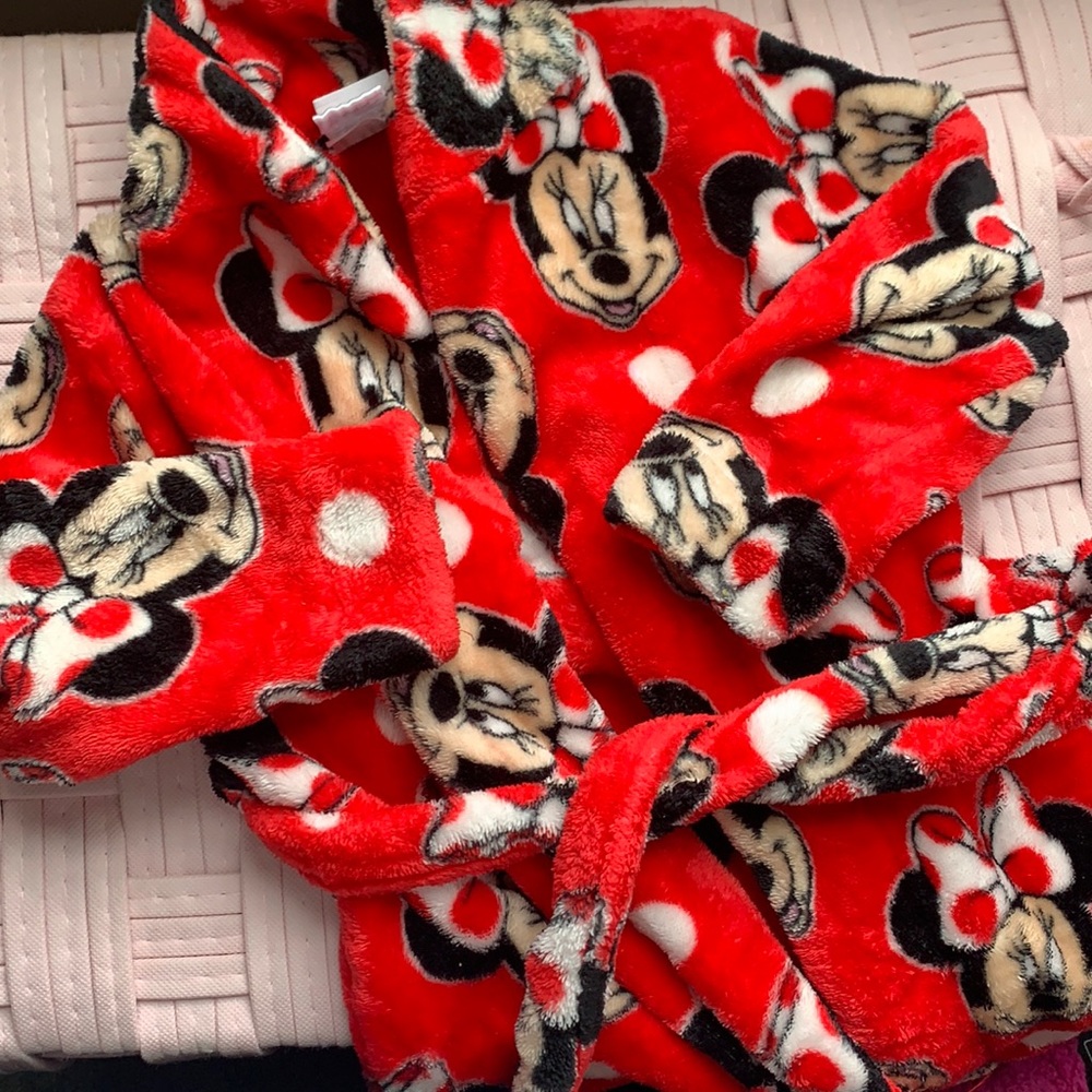 Minnie Mouse Robe 🌹